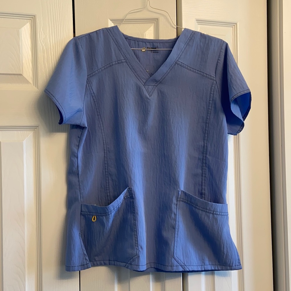 Scrub top